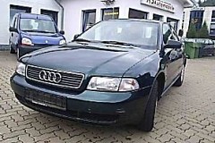 Audi A4 sedana foto attēls 13