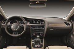 Audi A4 2011 sedana foto attēls 16