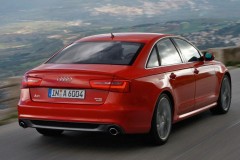Audi A6 2011 sedana foto attēls 3