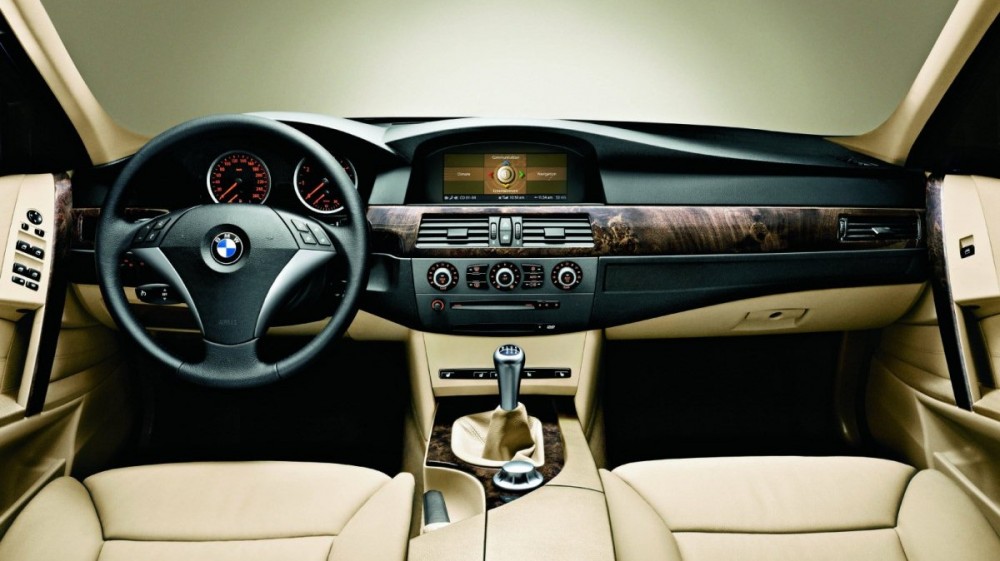 BMW 5 series Estate car wagon 2004 - 2007 reviews, technical data, prices