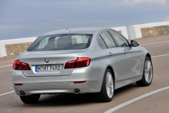 BMW 5 sērijas 2013 F10 sedana foto attēls 6