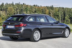 BMW 5 sērijas 2020 G31 universāla foto attēls 4