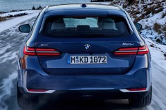 BMW 5 series 2024 G61 wagon photo image 7