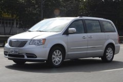 Chrysler Grand Voyager 2011 foto attēls 3