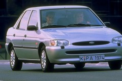 Ford Escort 1995 hečbeka foto attēls 1