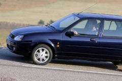 Ford Fiesta 1999 hečbeka foto attēls 2