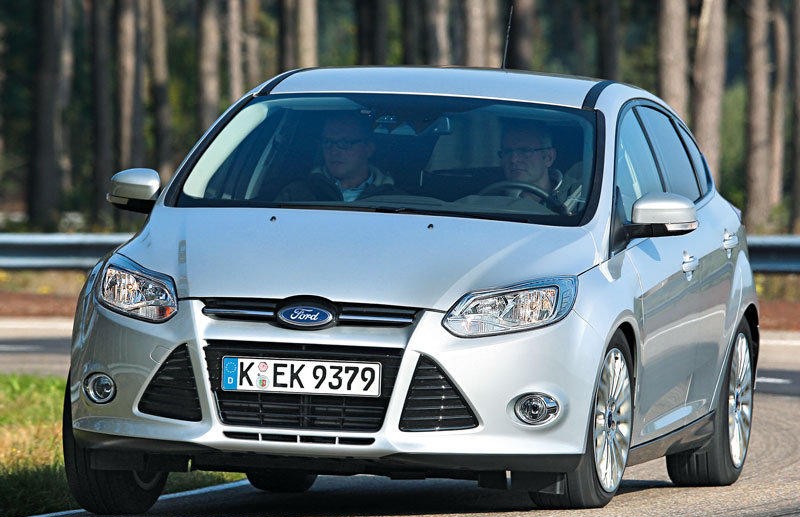 Ford Focus Hatchback 2011 - technical data, prices