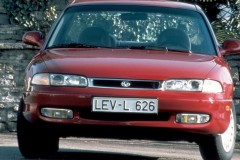 Mazda 626 1995 sedana foto attēls 1