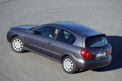 Nissan Almera 2002 3 door hatchback photo image 4