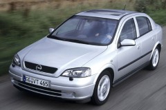 Opel Astra 1998 hatchback foto 2