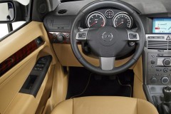 Opel Astra 2004 universāla foto attēls 2
