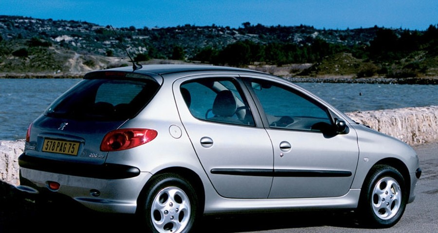 Peugeot 206 Hatchback 2002 - 2006 Reviews, Technical Data, Prices