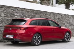 Seat Leon 2020 estate car photo image 5