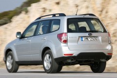 Subaru Forester 2011 foto attēls 2