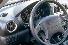 Subaru Impreza 2000 Estate car photo image 3