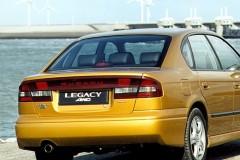 Subaru Legacy 1999 sedana foto attēls 4
