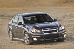 Subaru Legacy 2012 sedana foto attēls 3