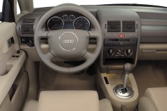 Audi A2 hečbeka foto attēls 4