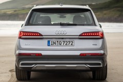 Audi Q7 2019 foto attēls 2