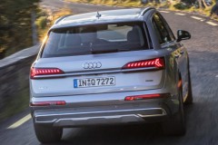 Audi Q7 2019 foto attēls 9