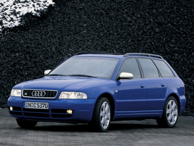 Audi S4 1997 foto