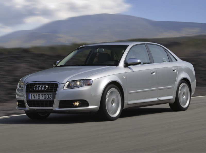 Audi S4 2005 photo image