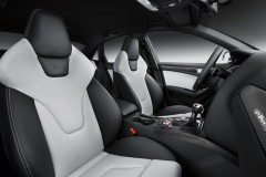 Audi S4 2011 sedana foto attēls 9