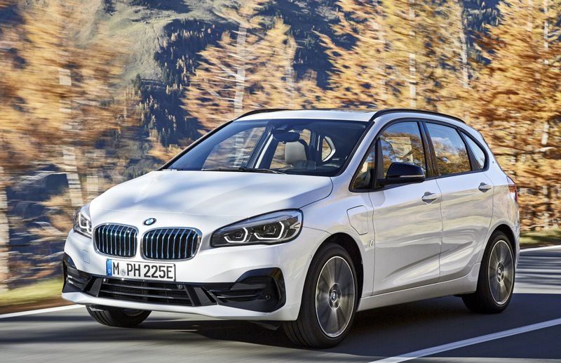 BMW 218i (Active Tourer) (2018, 2019, 2020) reviews, technical data, prices