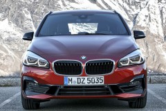BMW 2 sērijas 2018 Active Tourer minivena foto attēls 5