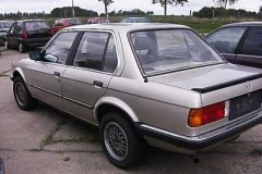 BMW 3 sērijas E30 sedana foto attēls 12