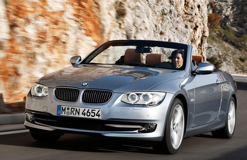 ✓ Echange Cabriolet BMW E93 Série 3 Essence Pré-LCI - Crit'Air 1 - Pack M  Ext. - Entretien exclusif BMW - Voitures
