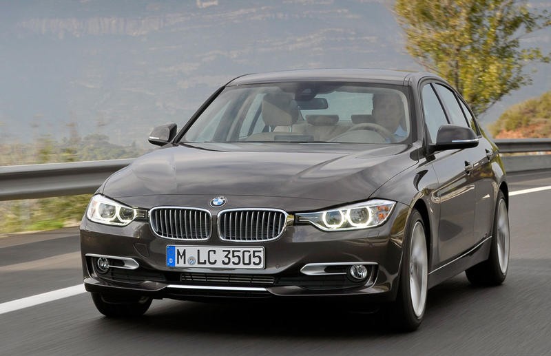 BMW 3 sērija 2012 foto attēls