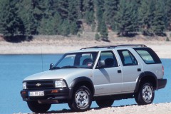Chevrolet Blazer 1994 priekšpuse, no sāniem