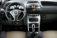 Fiat Punto 3 door hatchback photo image 1