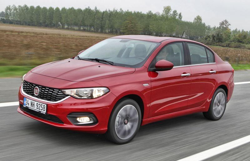 Fiat Tipo 2016 Sedan reviews, technical data, prices