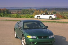 Ford Mustang 1999 foto 1
