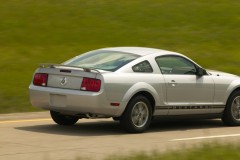 Ford Mustang 2005 photo image 2