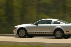 Ford Mustang 2005 foto attēls 7