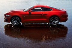 Ford Mustang foto attēls 21