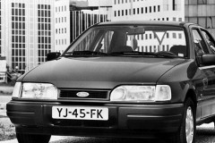 Ford Sierra 1990 sedan foto 2