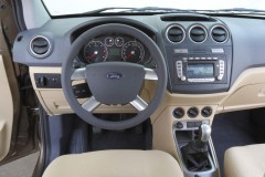 Ford Tourneo minivan foto 3