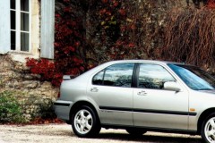 Honda Civic 1997 hatchback foto 2