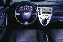 Honda Civic 2003 3 puerta hatchback foto 2