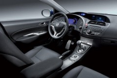 Honda Civic hatchback photo image 5