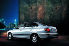 Hyundai Elantra 2000 hatchback foto 4
