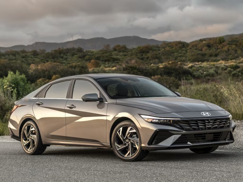 Hyundai Elantra 2023 photo image