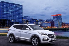 Hyundai Santa FE 2015 photo image 2