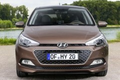 Hyundai i20 hatchback photo image 3