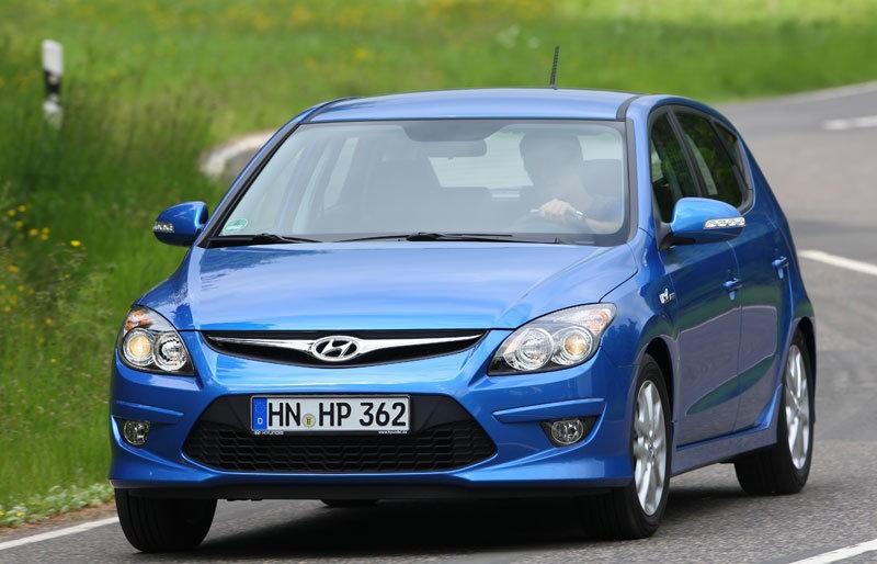 Hyundai i30 2010 foto attēls