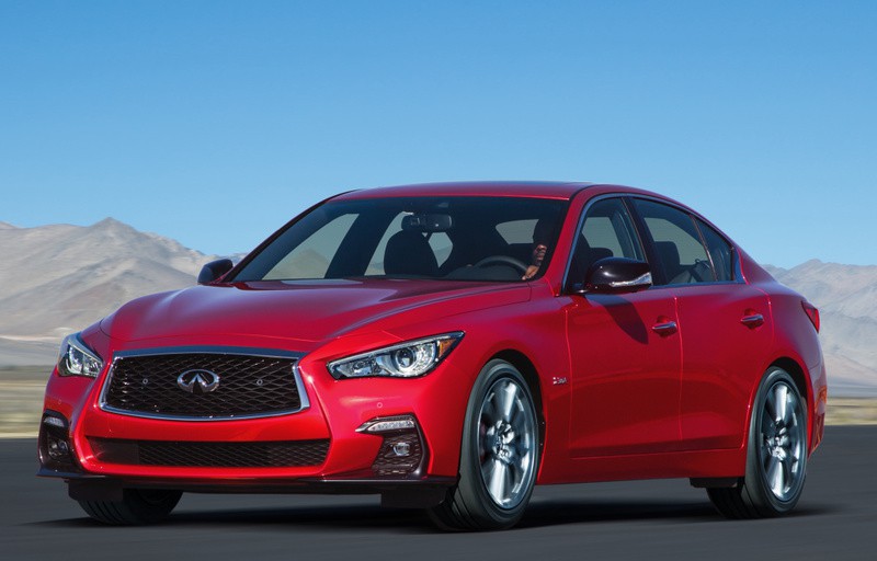 Infiniti Q50 2017 foto attēls